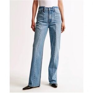 Abercrombie Curve Love Light Blue High Rise Loose Jeans - BRAND NEW